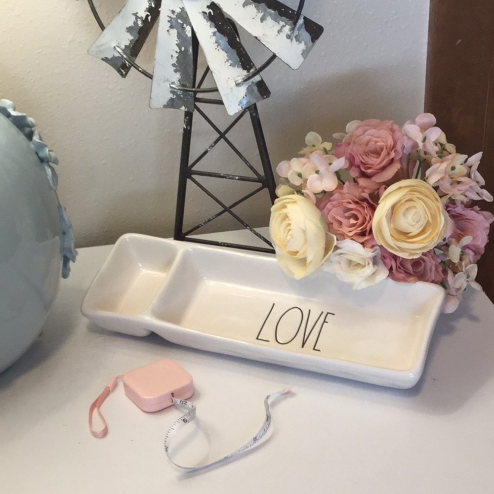 SOLD❗️Rae Dunn LOVE Desk Tray